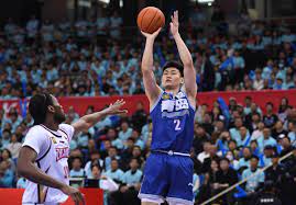 状态不佳！爱德华兹11中3得到15分5失误